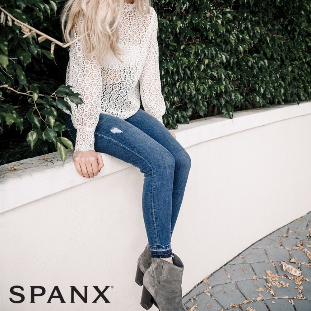 • Spanx • Distressed Skinny Jeans Raw Hem Large